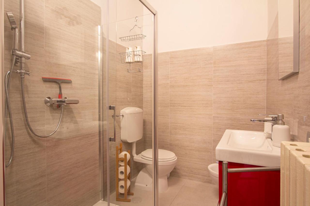 Madame Apartamento *